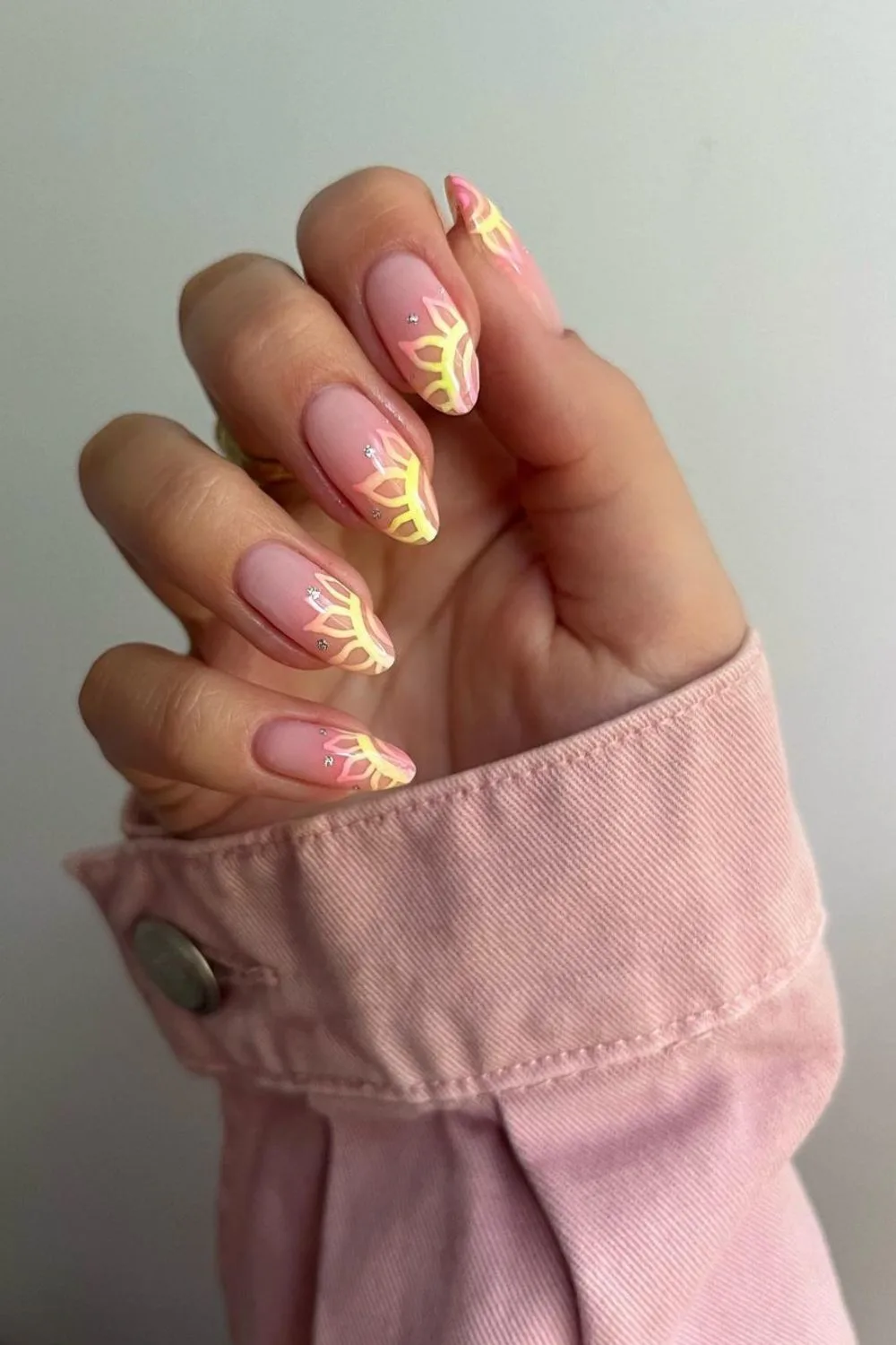 Sunny french nails