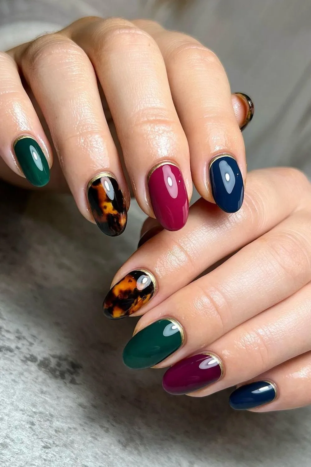 Tortoise shell skittle nails in autumn colors