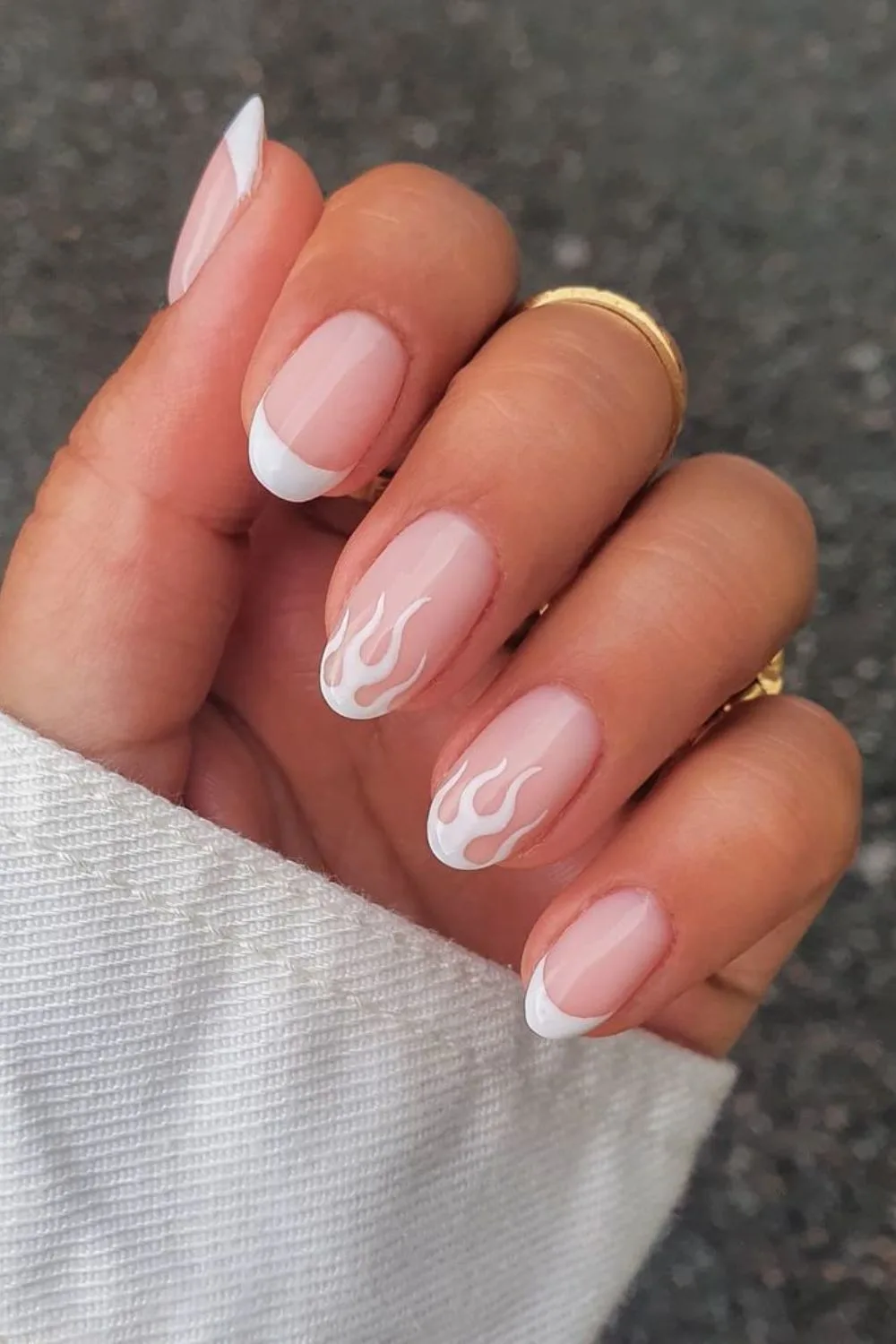 White flame nails