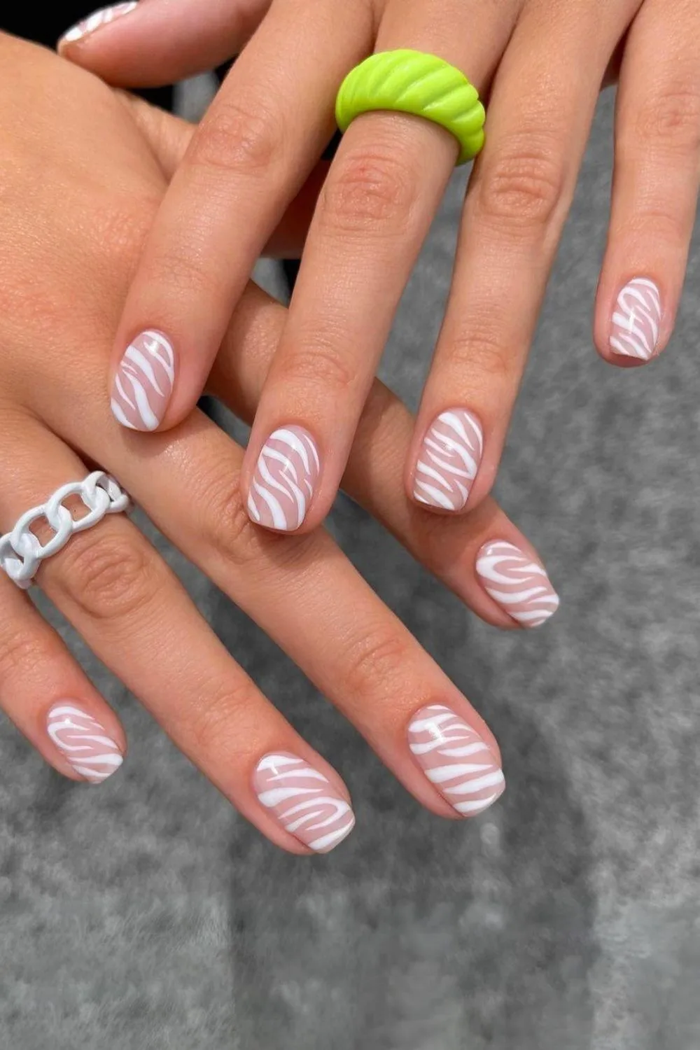 White zebra manicure