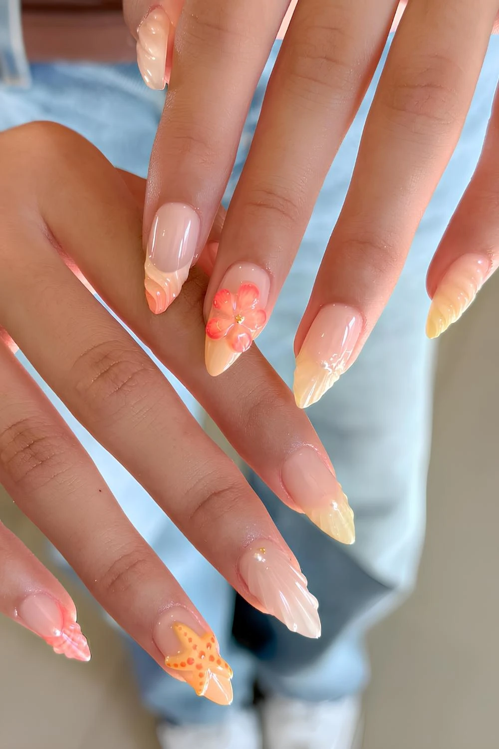 Summer Dip Nails Inspired by the Beach
