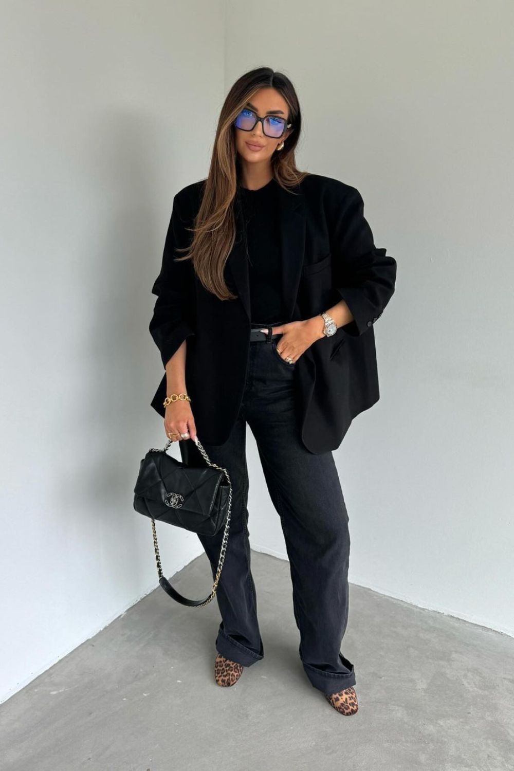 All black outfit with leopard shoes best sale