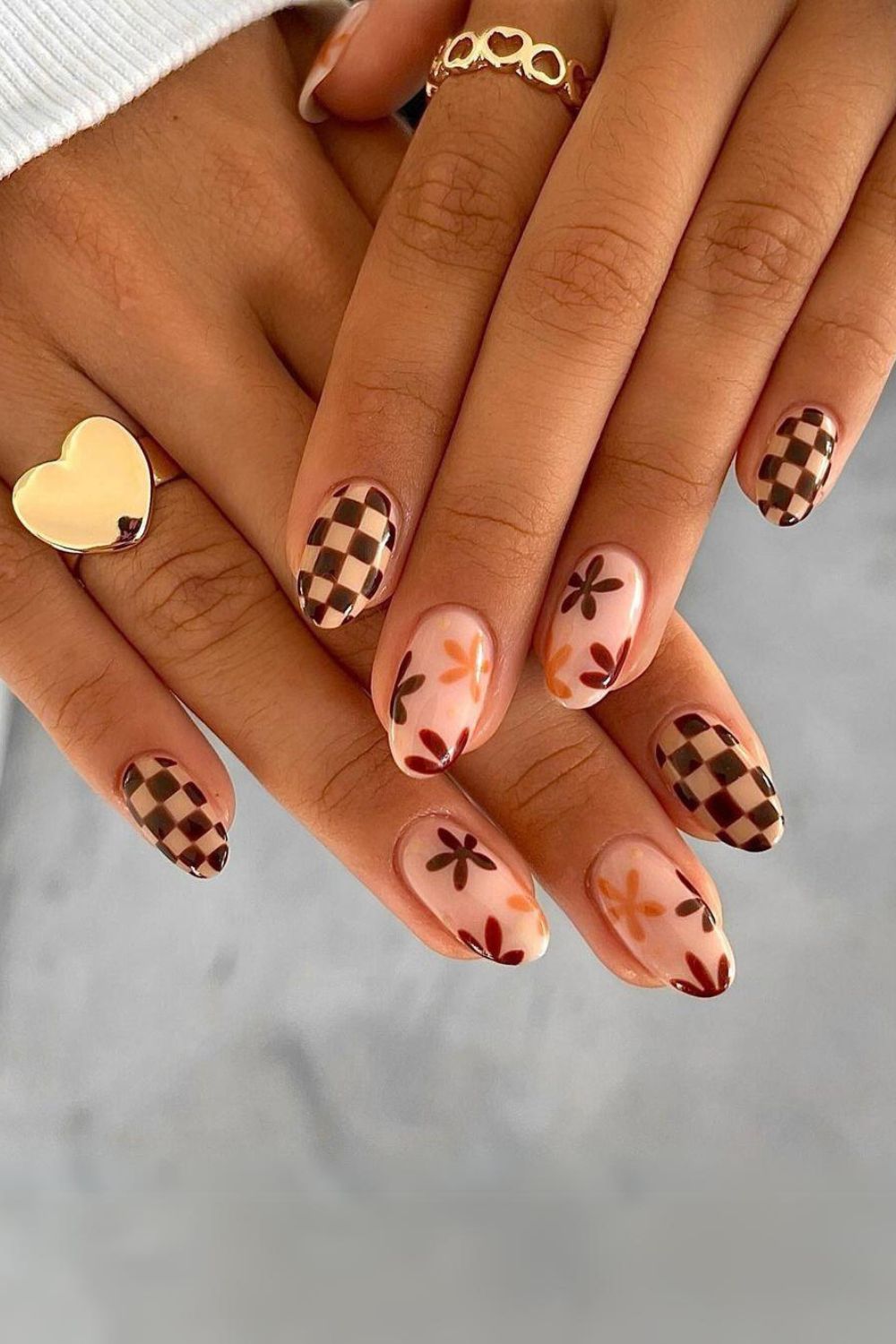 Autumnal mix and match nails