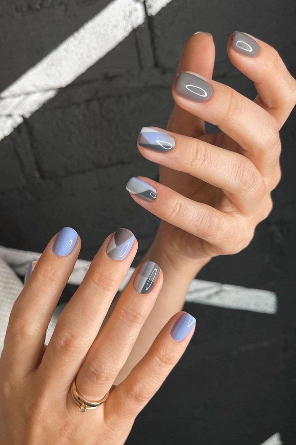 Gray and blue nails