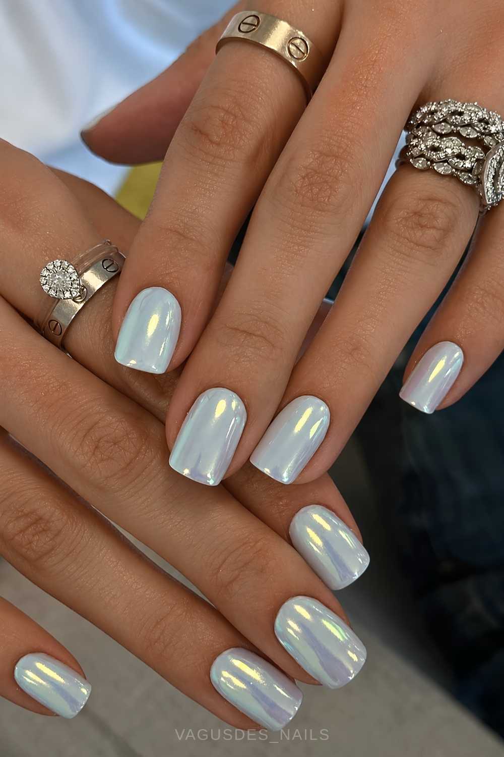 Short blue summer chrome nails