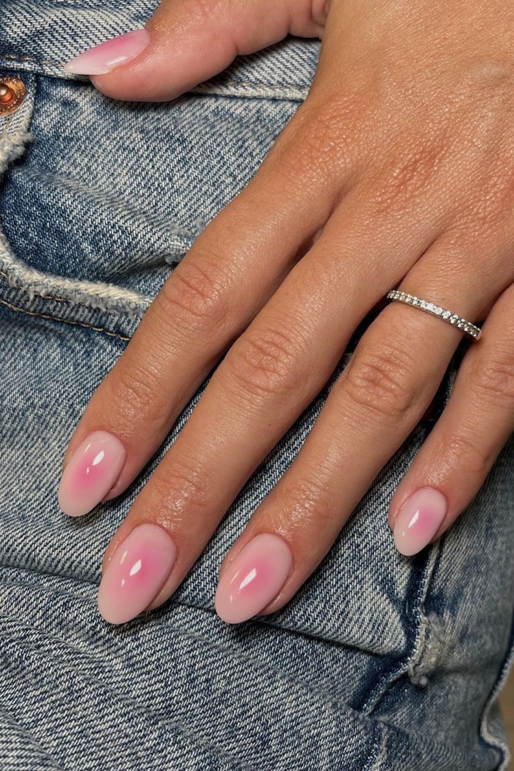 blush nails