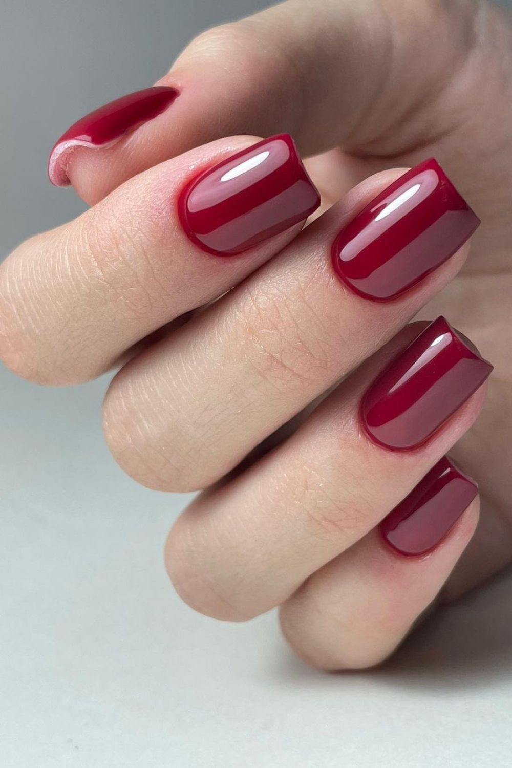 burgundy nails