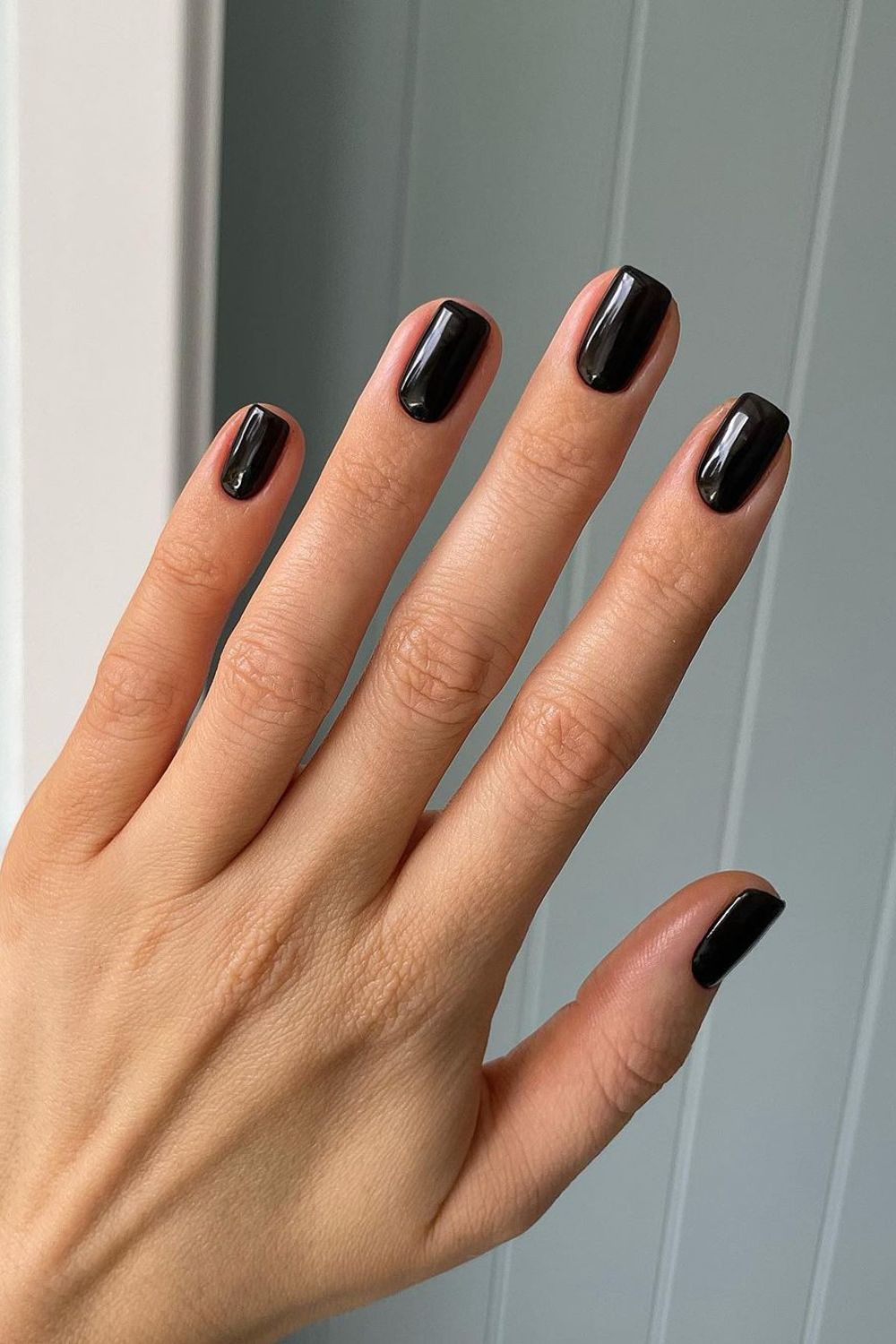 classic black back to school nails