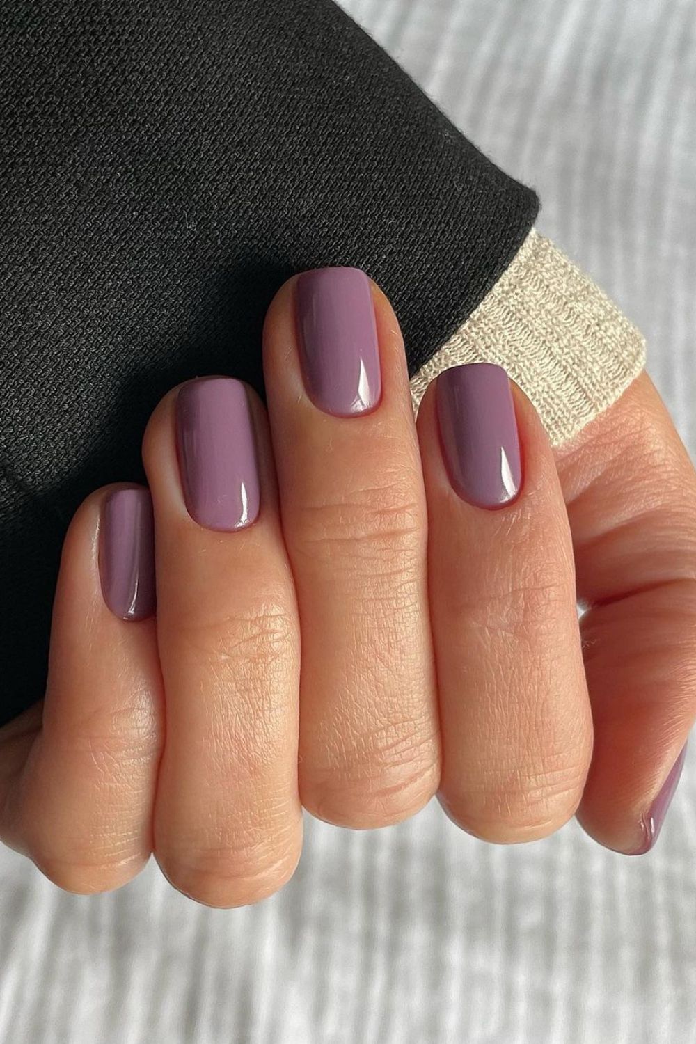 mauve nails