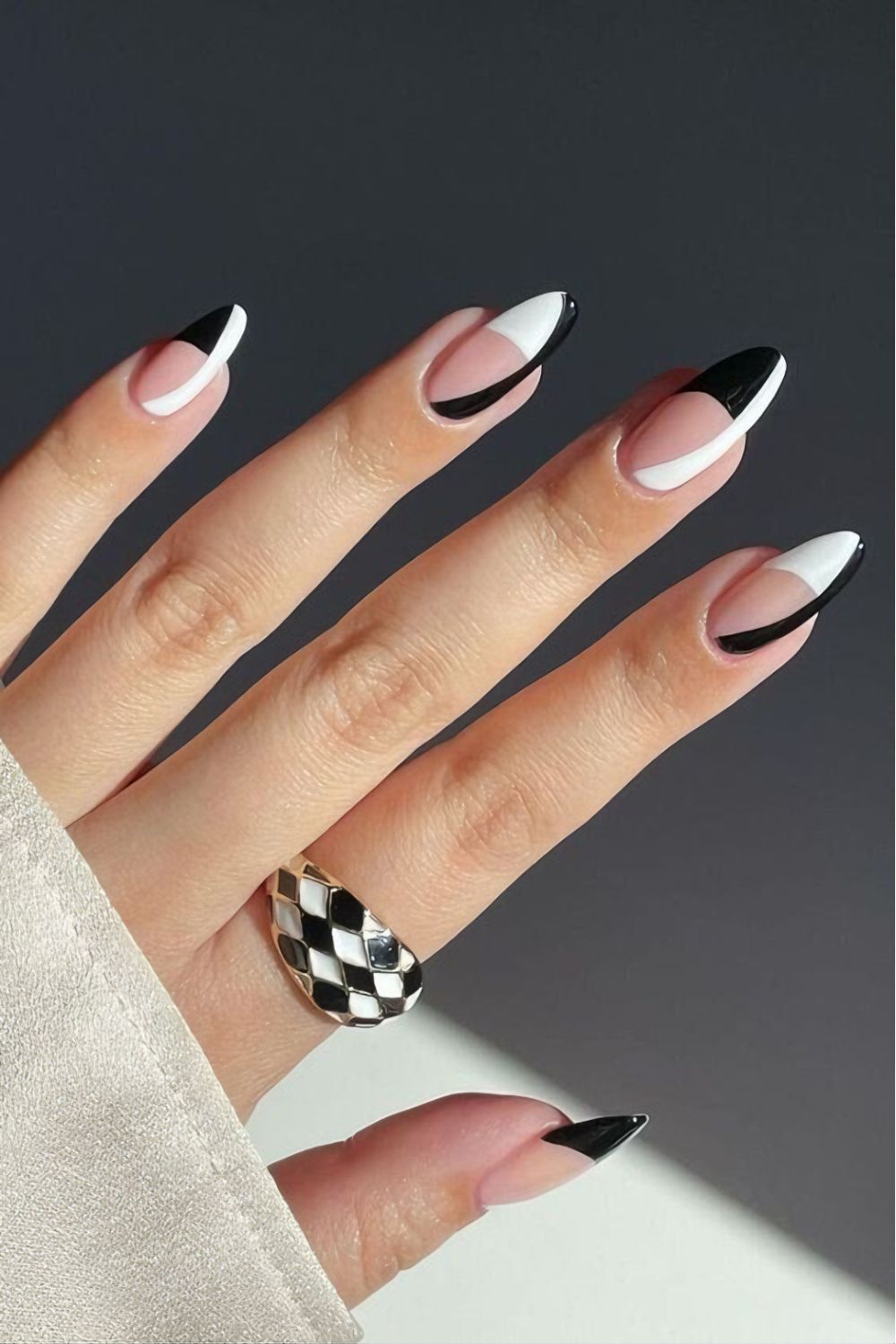 Black and white side french tips