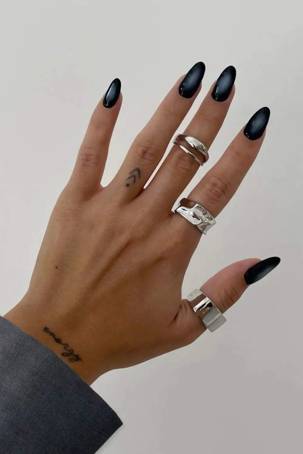 Black aura effect nails