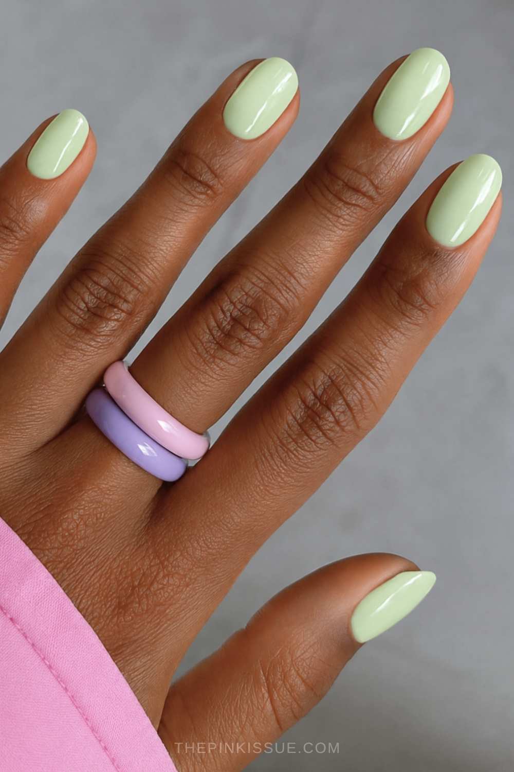 Bright pistachio green manicure