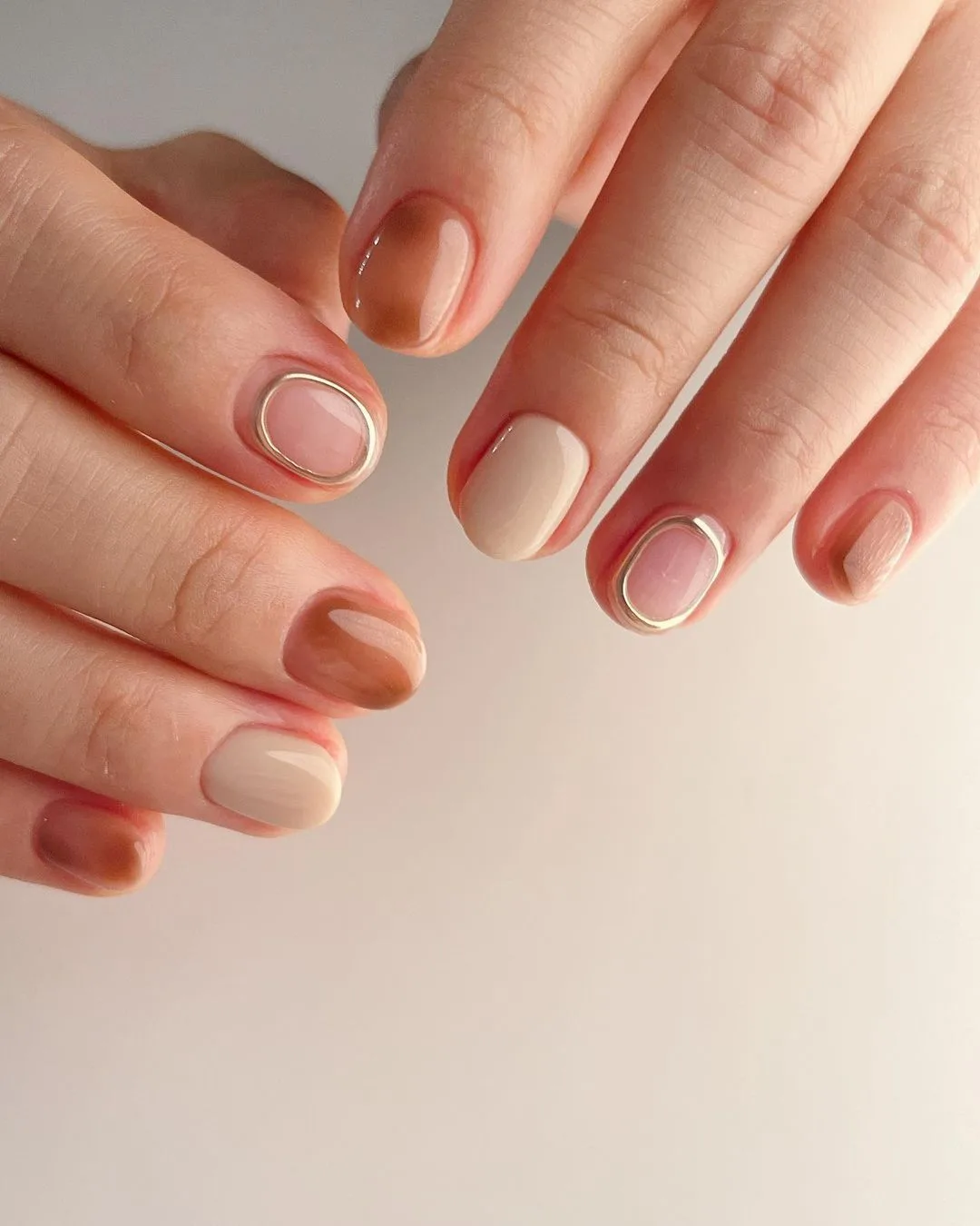 Caramel and beige nails with chrome rings