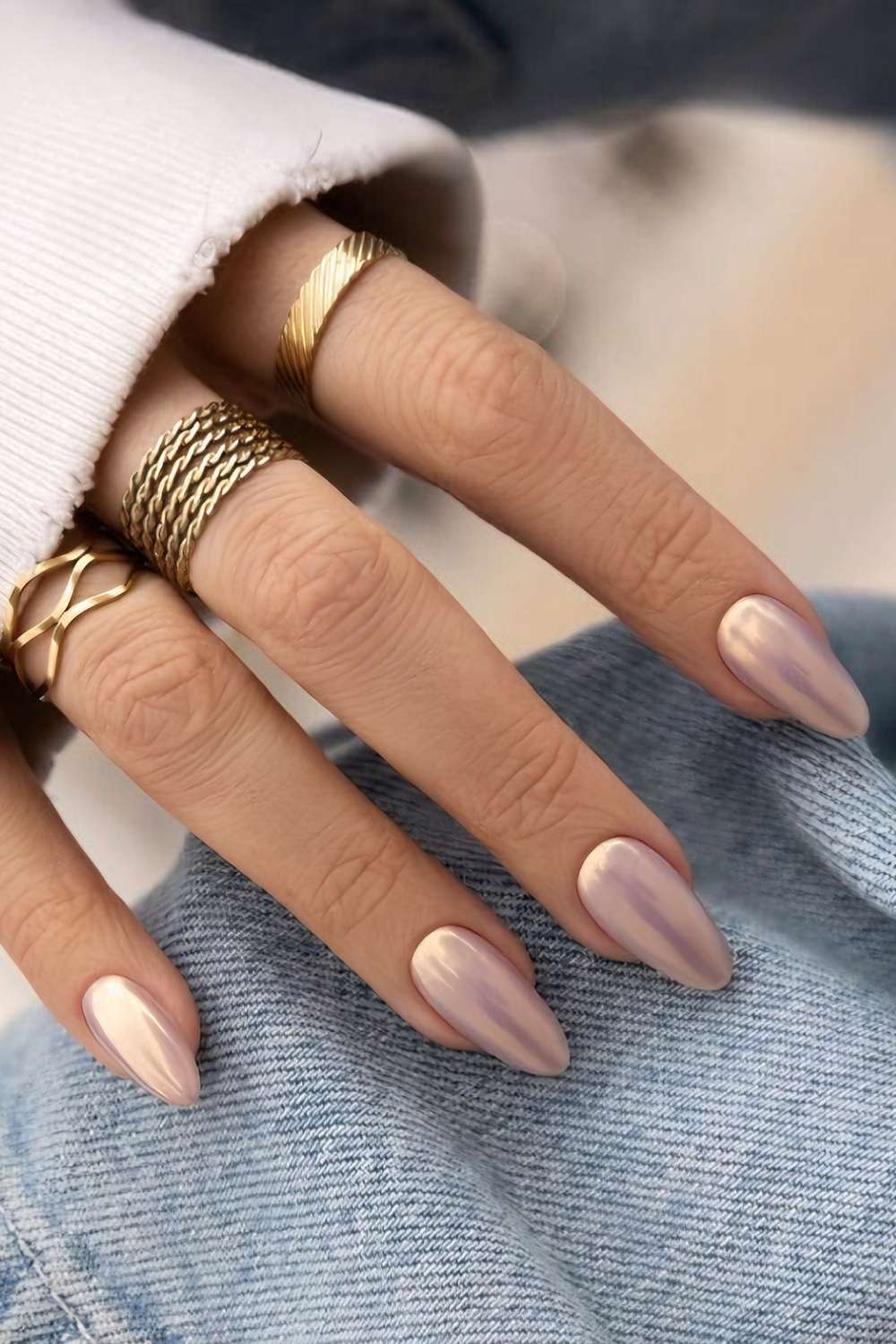 Champagne gold chrome manicure