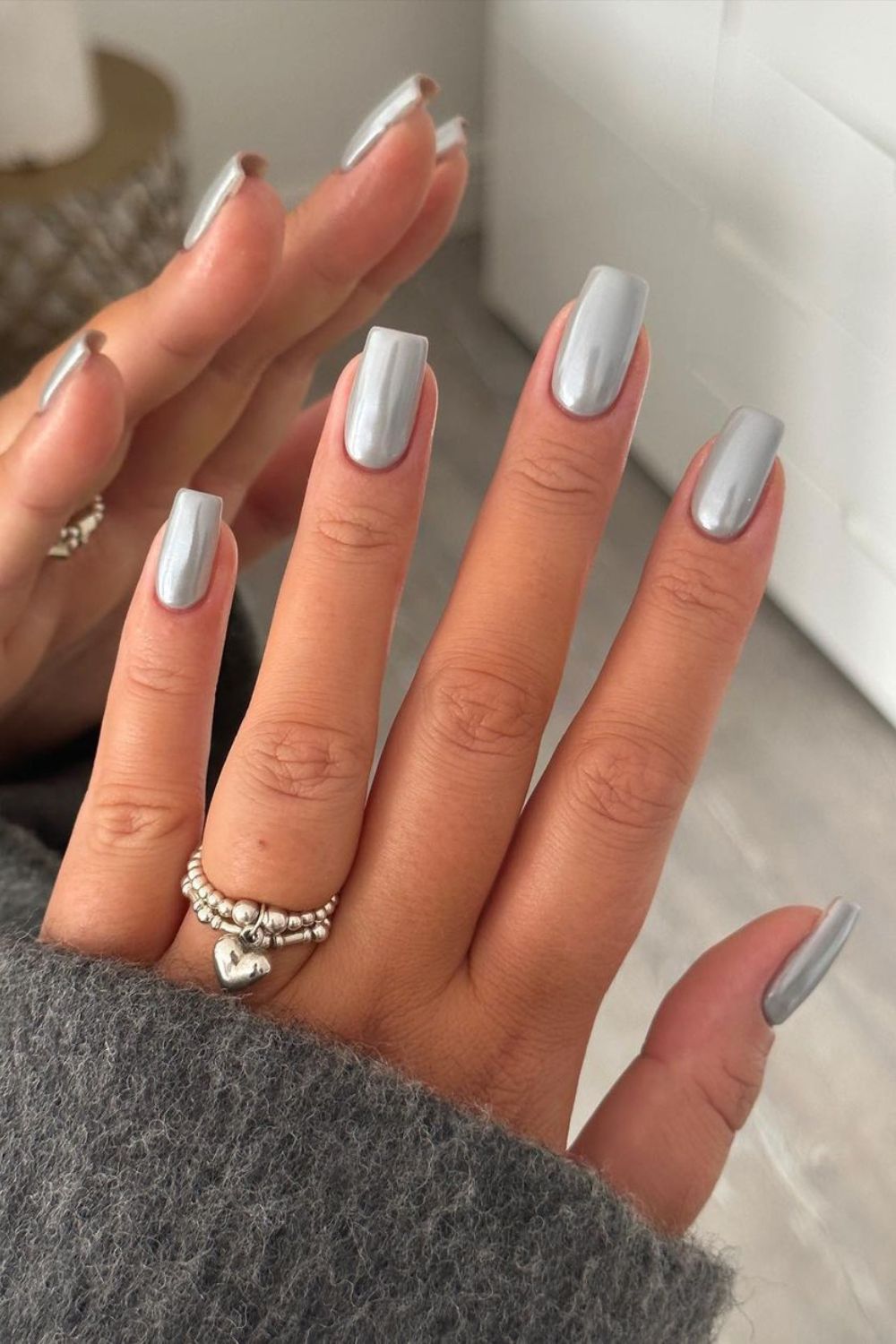 Gray chrome manicure