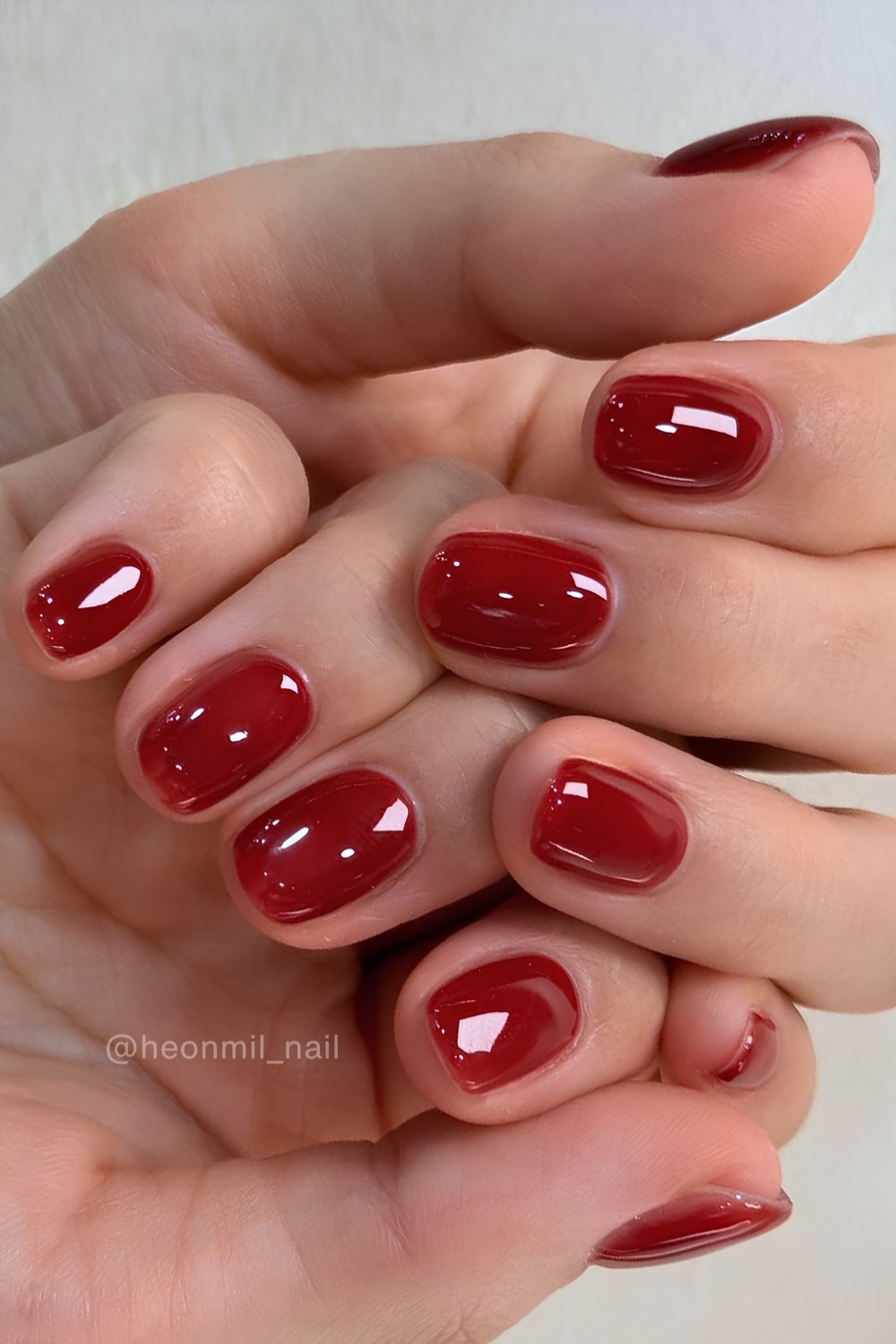 Short cranberry red jelly mani