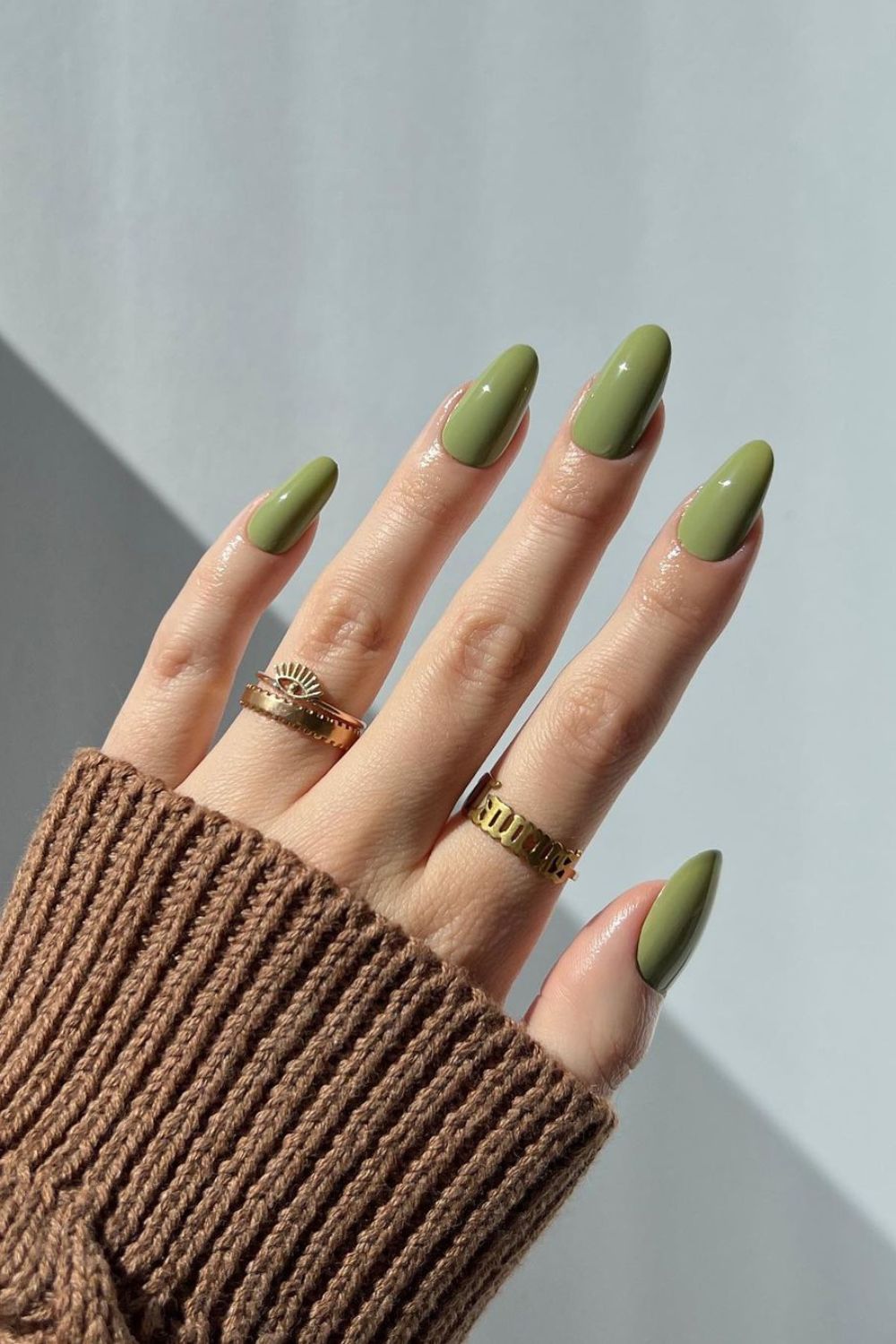 pistachio nails