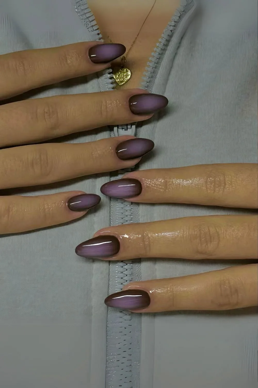 Dark and light purple aura-effect mani