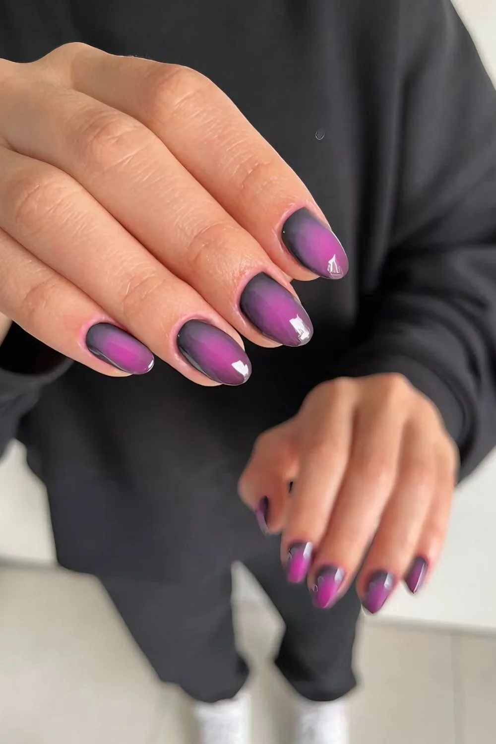 Dark gray and pink aura nails