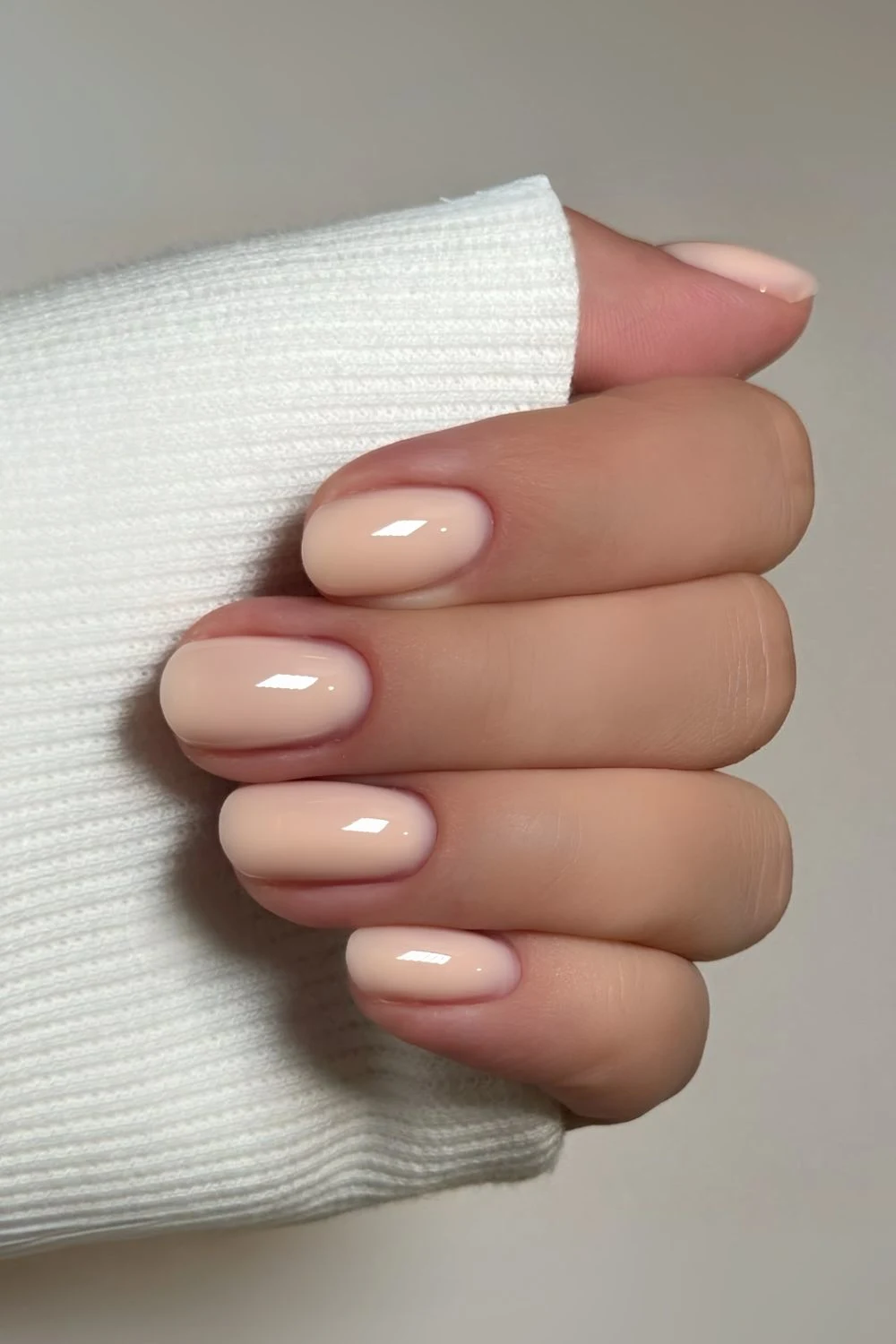Light peach solid nails