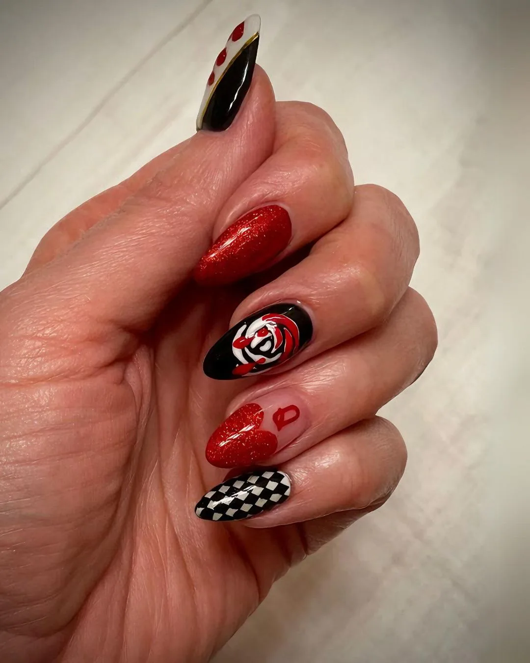 Queen of Hearts-inspired nails