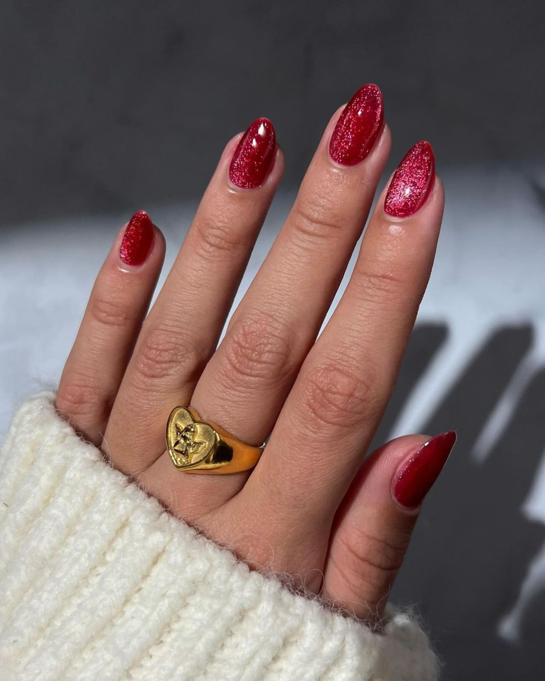 Red velvet nail design