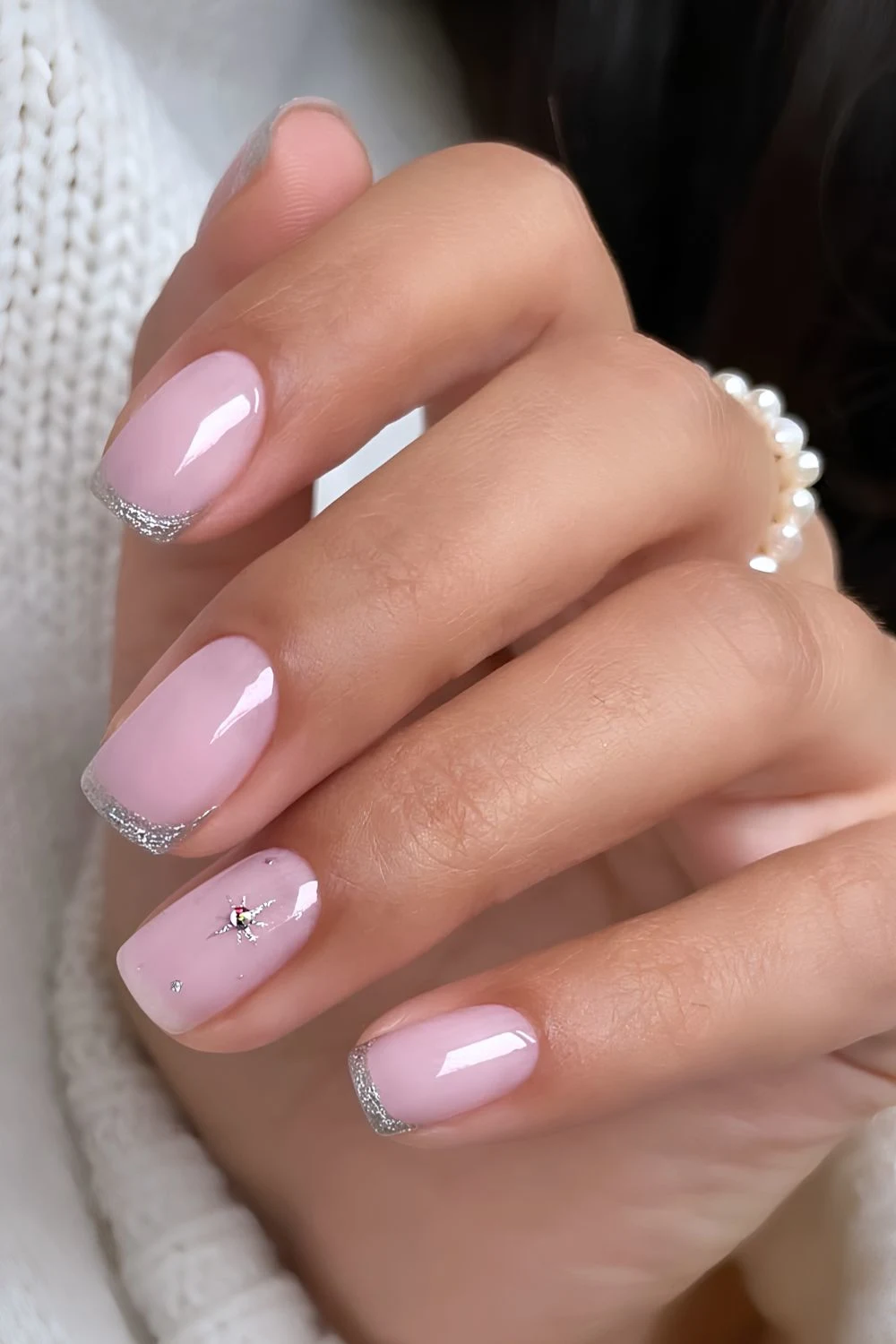 Short silver glitter French mani