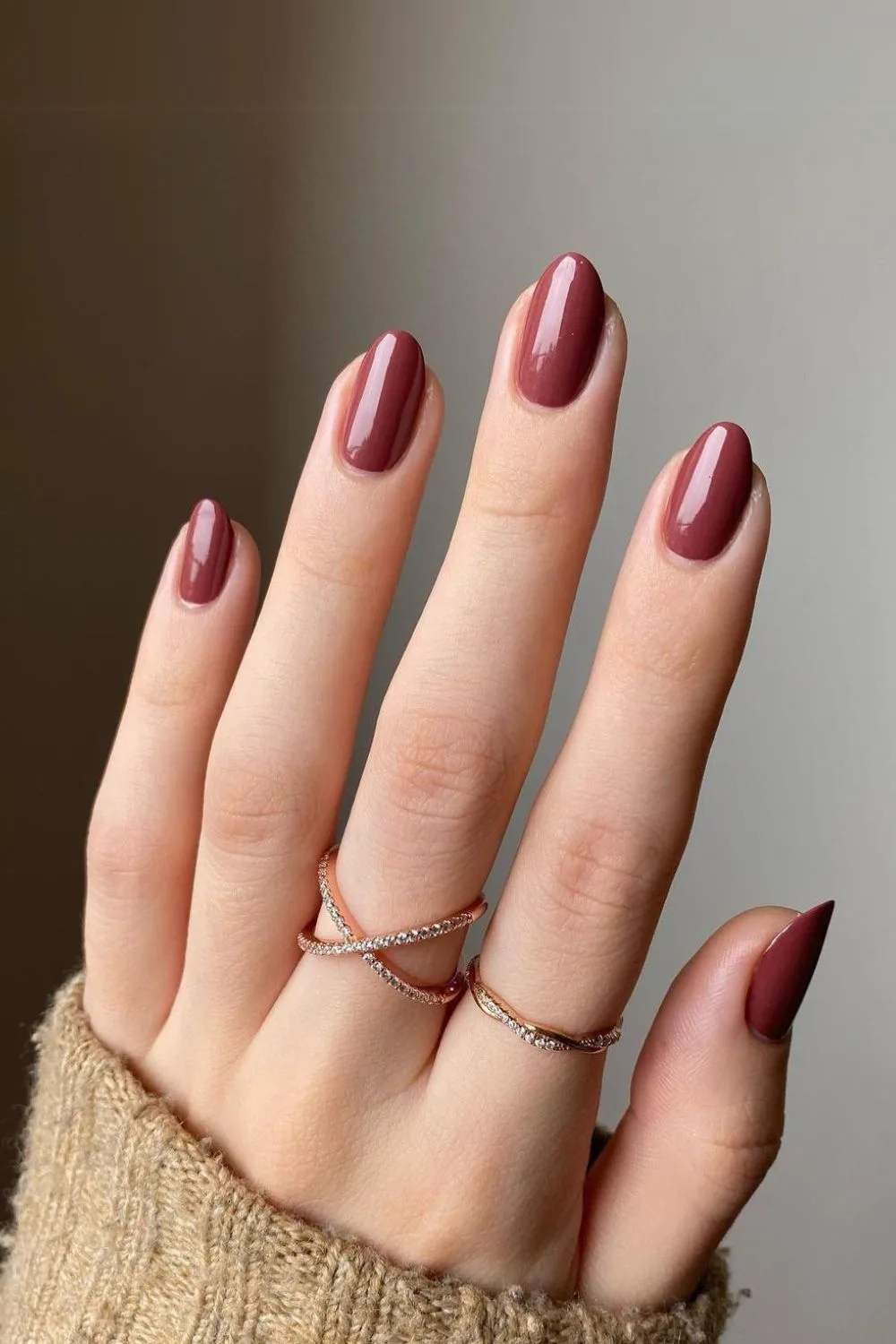 Solid taupe mauve nails