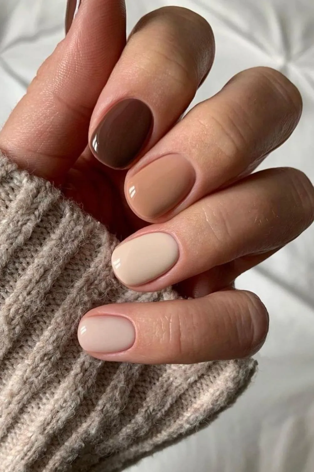 brown gradient nails