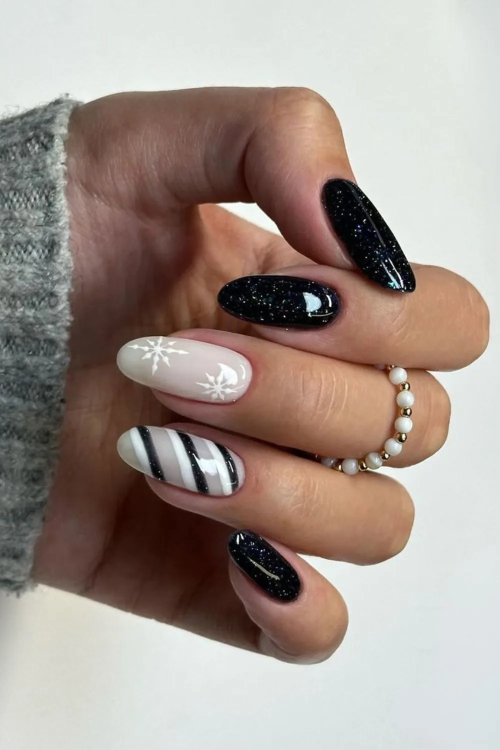 Black and gray Christmas themed nails