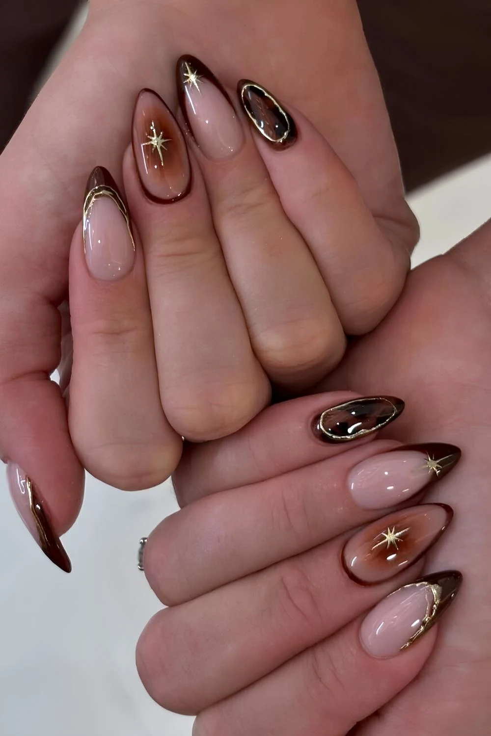 Brown nails with tortie shell and gold details