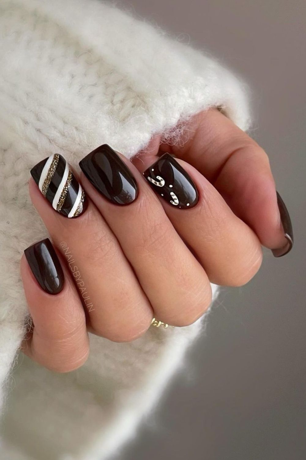 Dark Chocoloate Christmas Nails