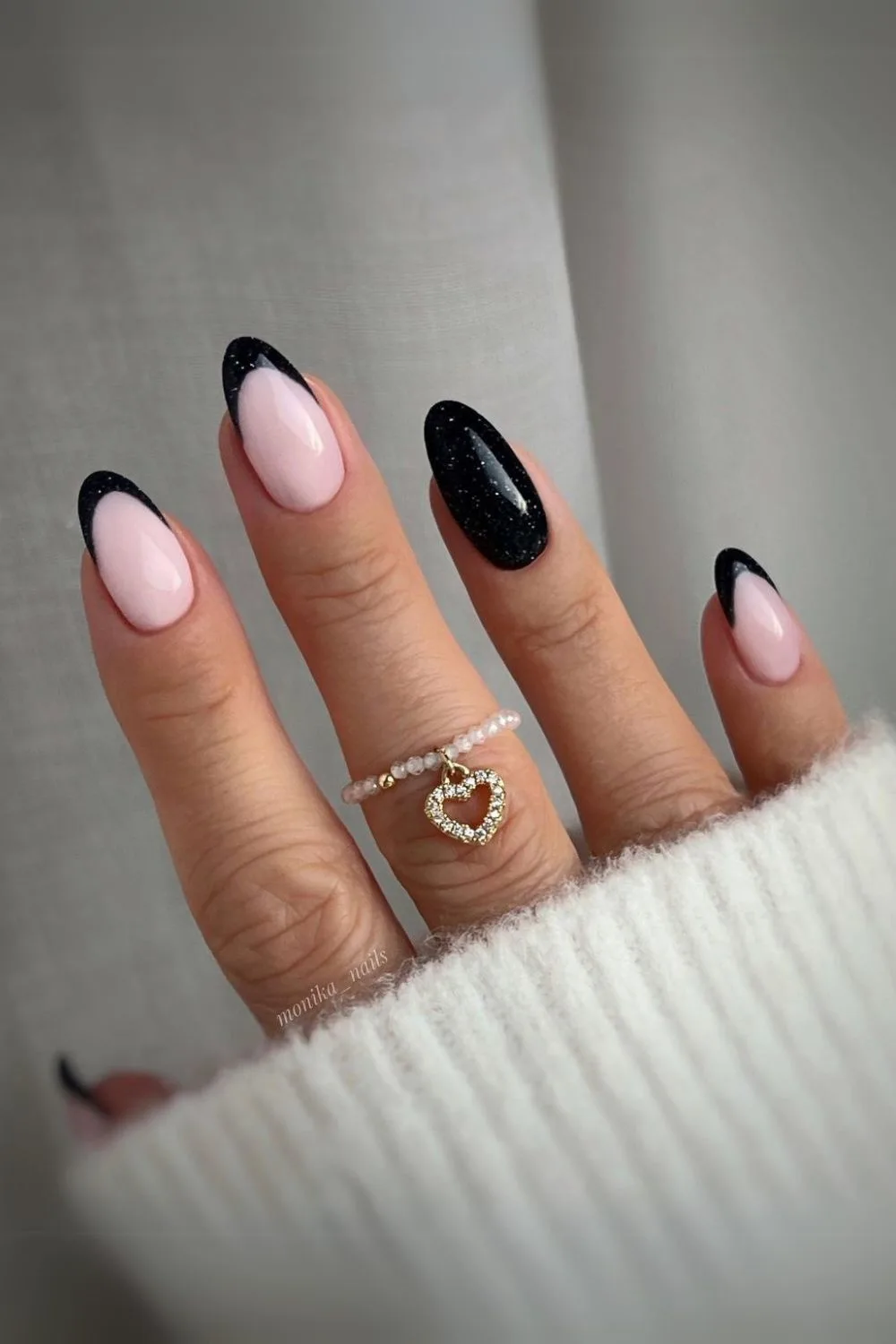 Solid and French tip mix black nails