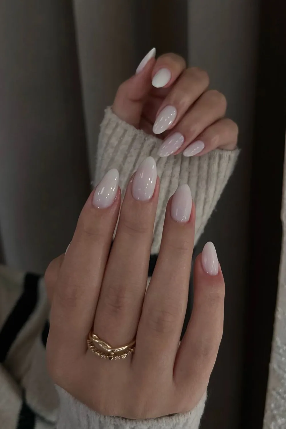 Solid elegant milky white mani