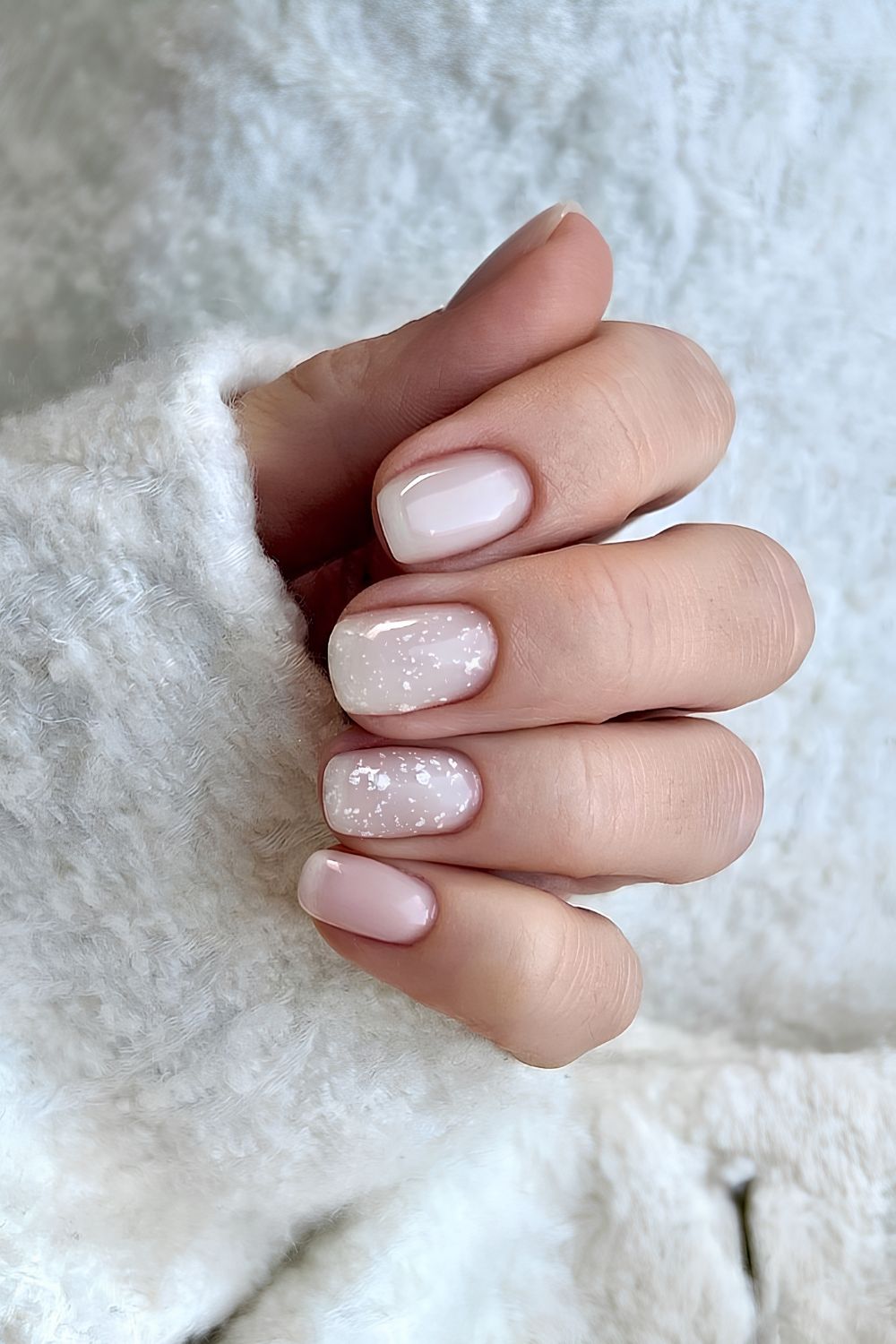 White mani with snow art