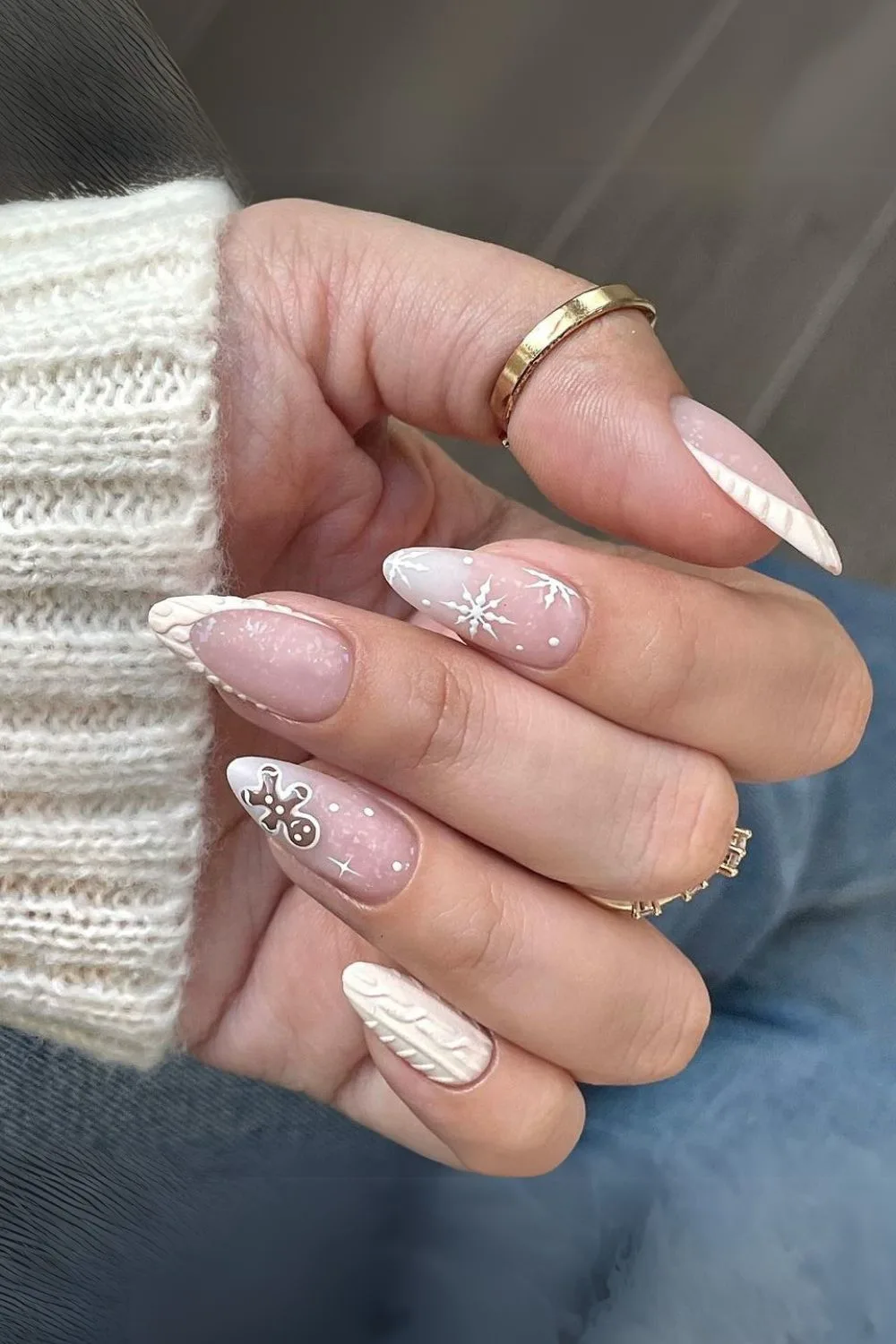 White sweater pattern french tips and gingerbread cookie and snow accents