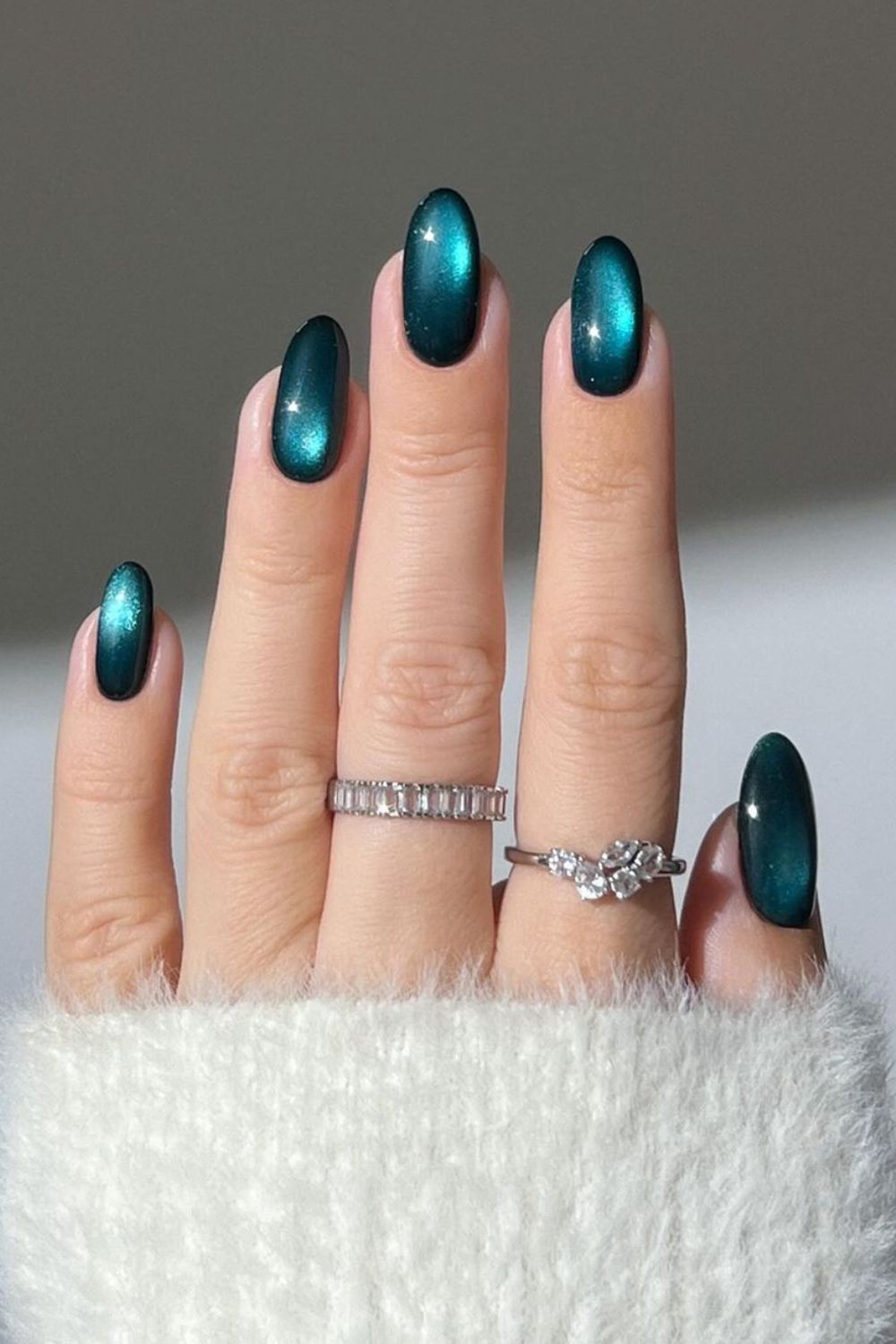 Arctic blue cat-eye nails