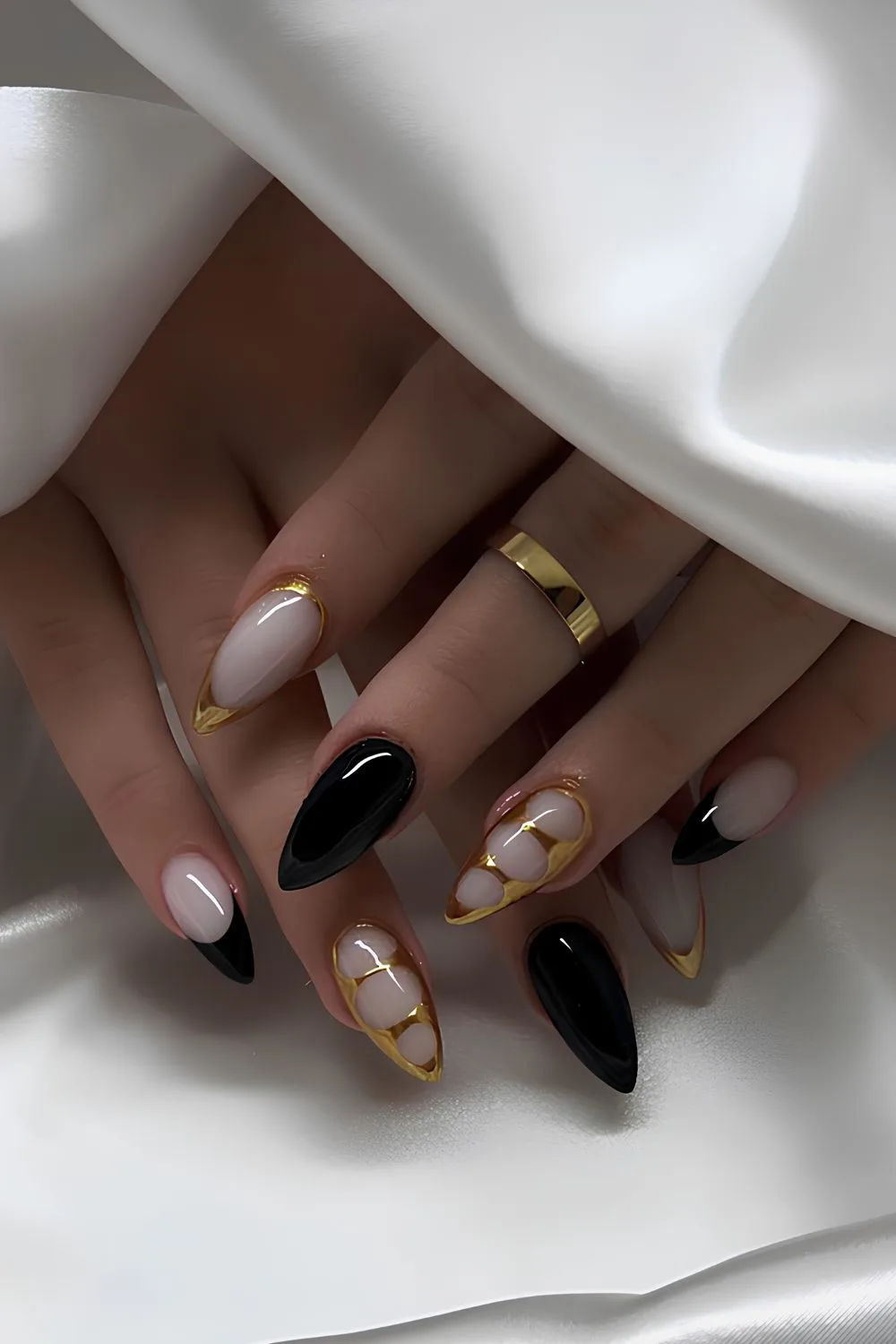 Black and gold chrome mix and match mani