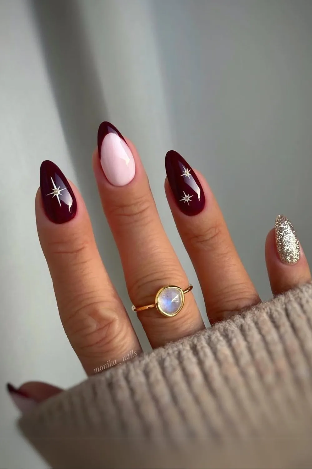 Burgundy and gold Christmas mani