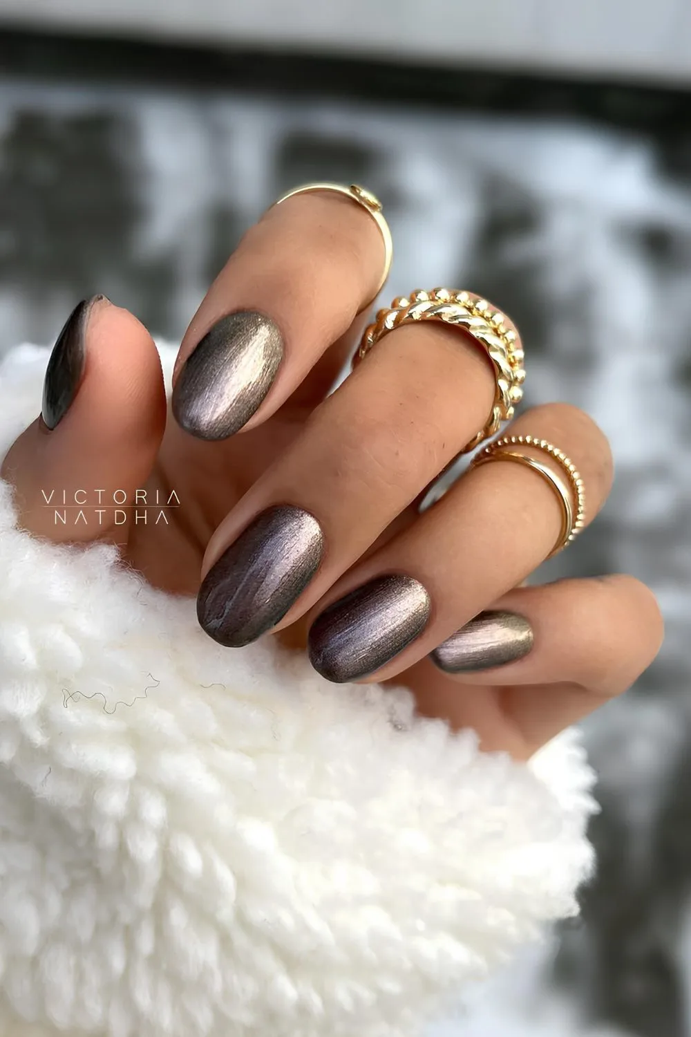 Dark silver nails