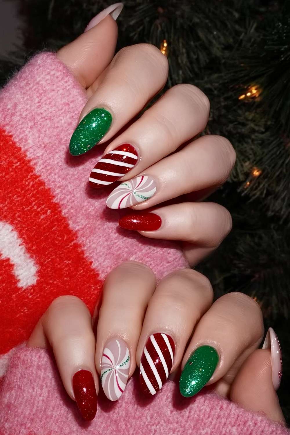 Green and red glitter Christmas manicure