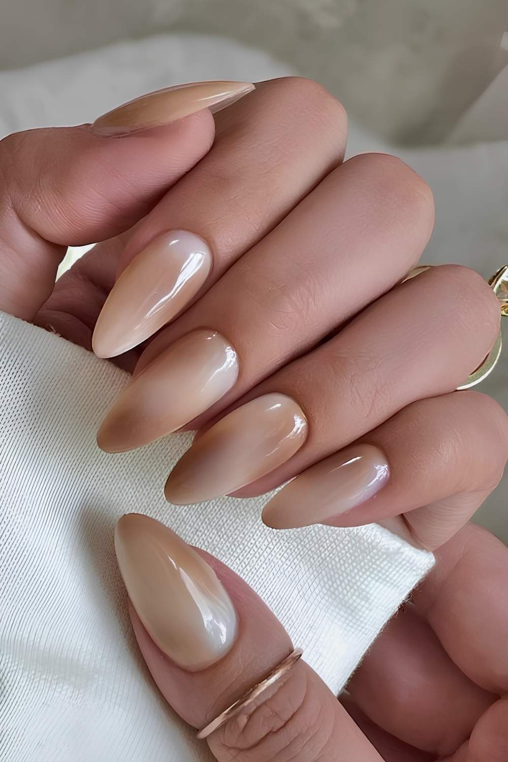 Light brown and white gradient manicure