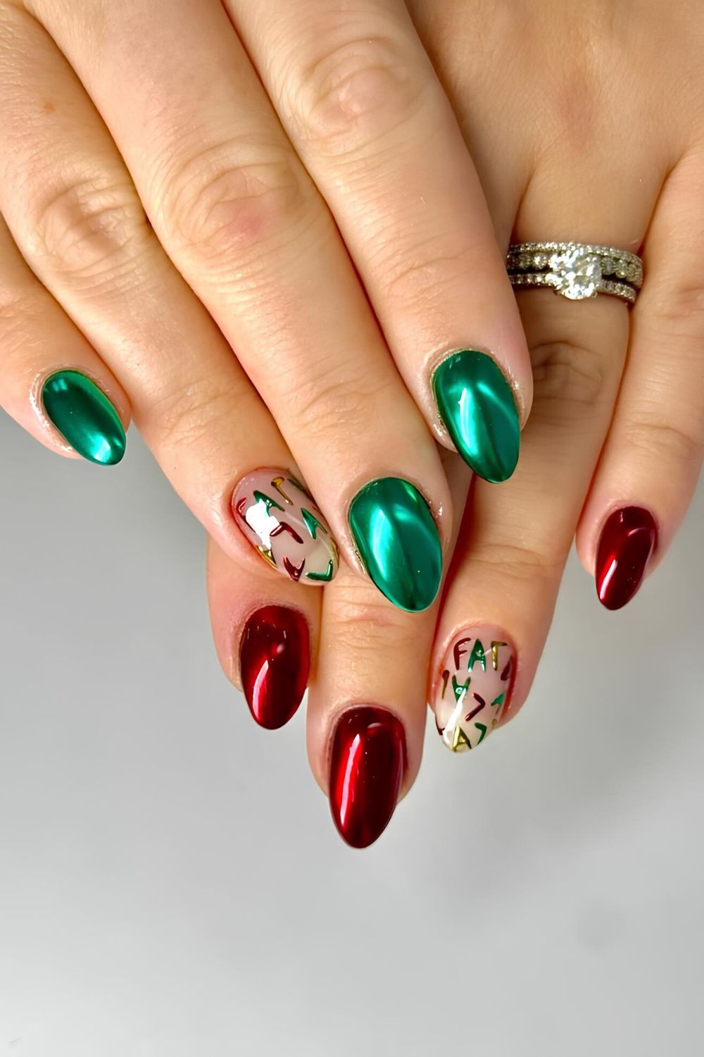 Red and green chrome Christmas mani