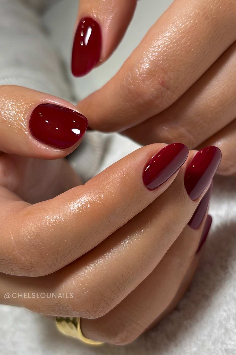 Round cherry red manicure