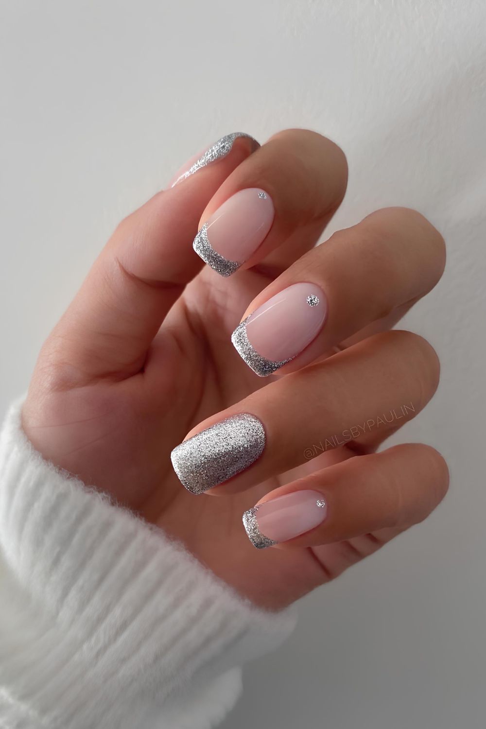 Silver glitter French nails with dots