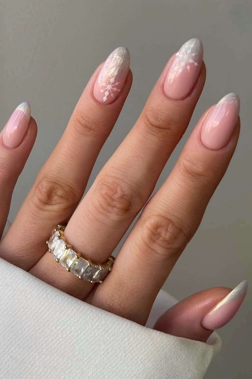 Silver ombre mani with snowflakes