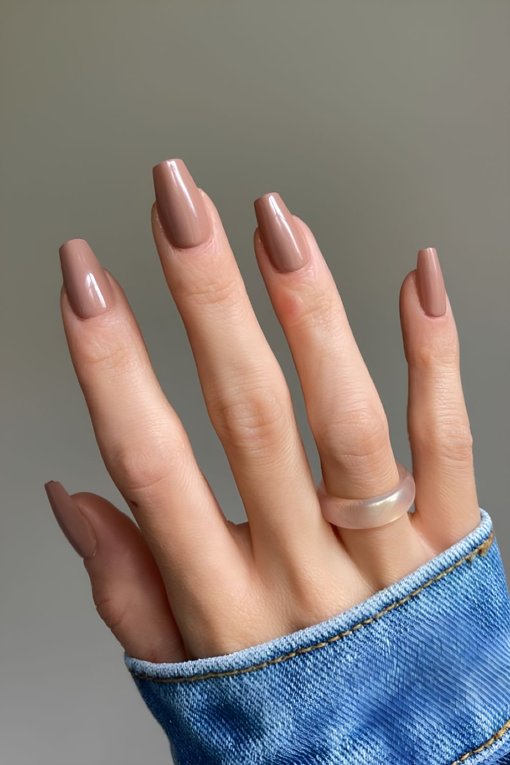 Solid mocha mousse nails