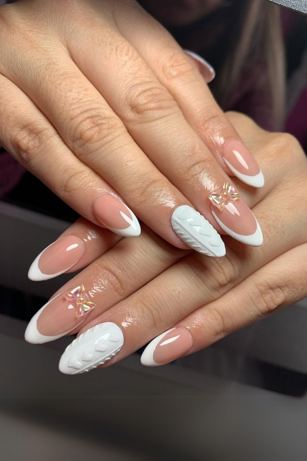 White French tips with sweater pattern art