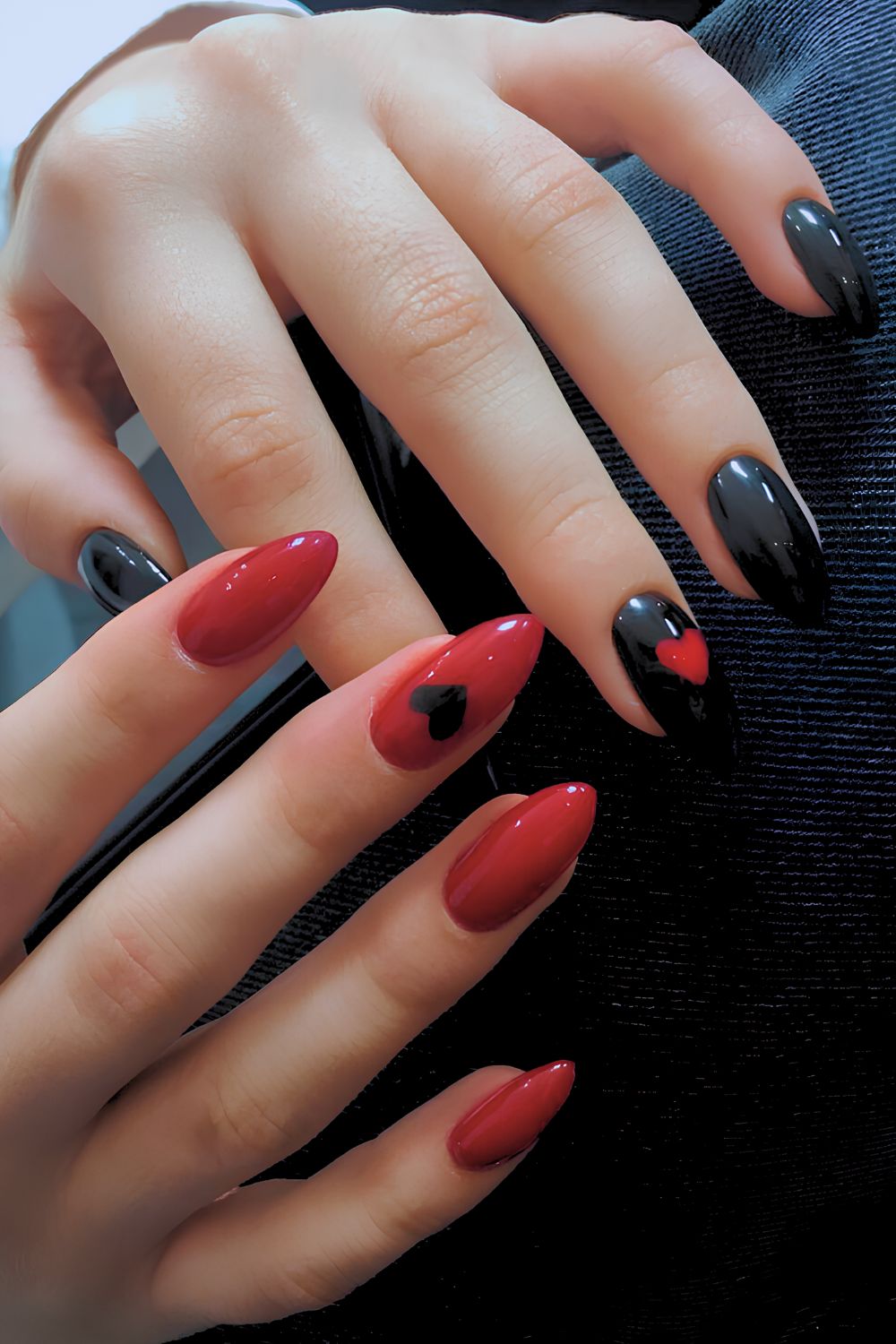 Black and red nails with hearts