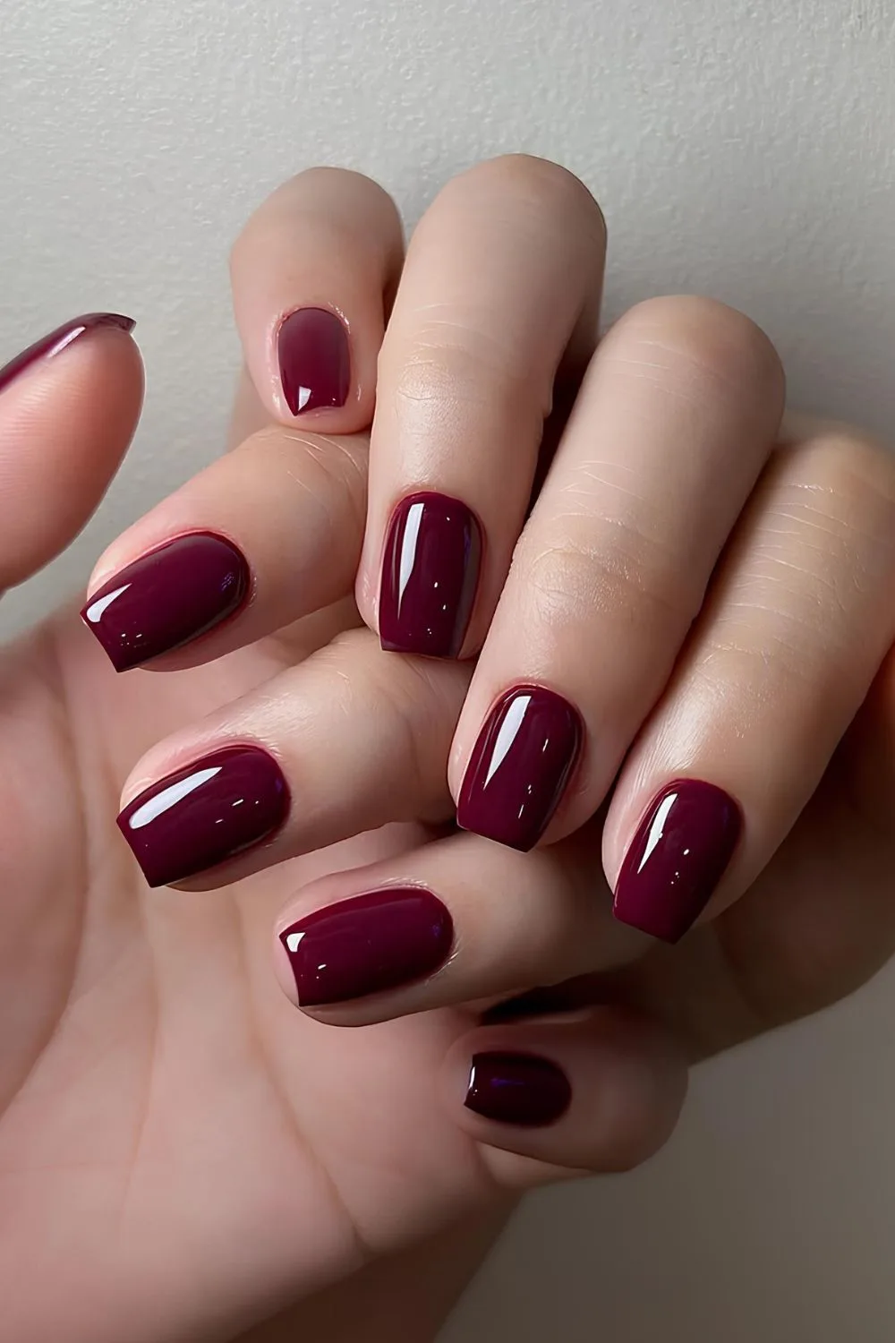 Glossy cherry mocha nails